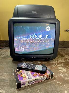 Action Acn-5136r 14 Inch Retro Crt Tv Vcr Player Combo Mobile Gaming T.video With Remote Rare