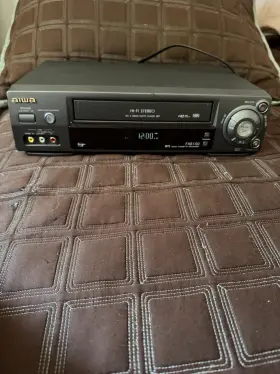 Hv-fx8100u Aiwa Hv-fc8100u Hi-fi Stereo Vhs Video Cassette Recorder No Remote Control