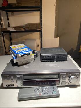 Aiwa Hv-mx100u Vhs Worldwide Video Does Not Work - Will Eject Tape