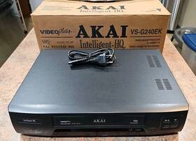Akai Vs-g240ek - Pal Vhs Recorder/player Dual Head Videoplus 220-240v