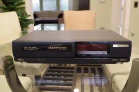 Vs-x475egn Akai Multi System Vcr Ntsc Pal Secam / Clean