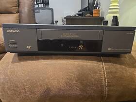 Daewoo Dvr-4280n Vhs Vcr Super Simple System - Model Tested And Working
