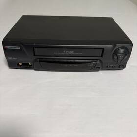 Durabrand Pv619 Vhs Video Cassette Recorder Black Hq 4-head Tested Dbvr4000
