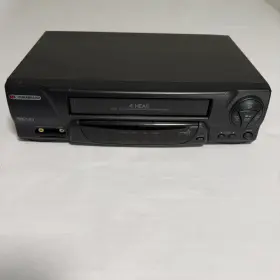 Dbvr4000 Durabrand Pv619 Vhs Video Cassette Recorder Black Hq 4-head Tested