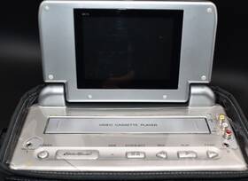 Eddie Bauer Me-10 Rare 5 Inch Lcd Monitor / Vcp Combo Mobile Video System Tested