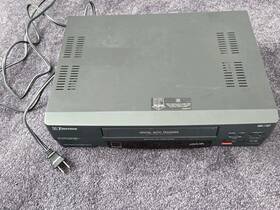 Emerson 025806102000 Video Cassette Recorder Vcr 1500 Vhs Player - No Remote Tested Works