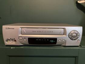 Emerson Ev787 Vcr / Vhs Player Recorder 4 Head Hi Fi Stereo No Remote For Parts