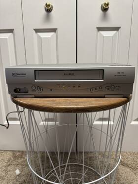 Emerson Evw404 Vintage 4 Head Vcr Tested And Working No Remote Works Great