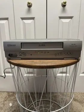 Evw404 Emerson Vintage 4 Head Vcr Tested And Working No Remote Works Great