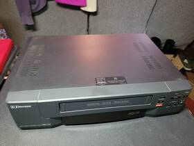 Emerson Vcr3003 Vcr Vhs Player Digital Auto Tracking No Remote Tested