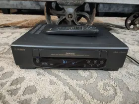 Fvh-4513 Fisher Vcr Vhs Player - With Remote Tested