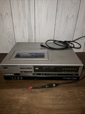 Fvh-615 Fisher Vcr Studio Standard Vhs Video Cassette Recorder Untested Parts Fvh-615 Fisher Vcr Studio Standard Vhs Video Cassette Recorder Untested Parts
