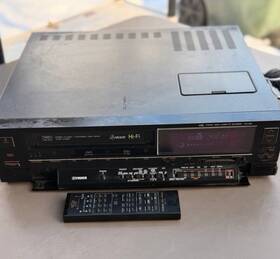 Fisher Fvh-900 Hq Stereo Hi-fi Vhs Vcr With Remote