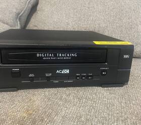 Funai Mfv209c Ac/dc Vhs Player Model Ac 120 V Dc 13.2 Cord Only / No Remote