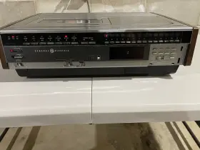 1vcr2018 Ge Top Load Vhs Player For Parts Or Repair With Replacement Belt Set