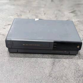 Ge Vg2021 Vcr Vhs Video Cassette Recorder Turns On No Remote Model #