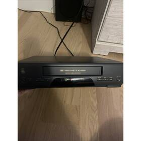 Ge Vg2030 Vhs Player Vcr Recorder Black Tested And Works No Remote