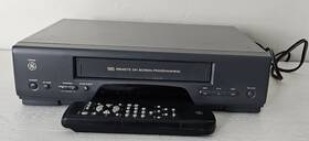 Ge Vg2032 General Electric Vcr With Remote Tested Working