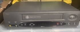 Ge Vg2051 General Electric Video Cassette Recorder Vhs Player Vcr Tested Works