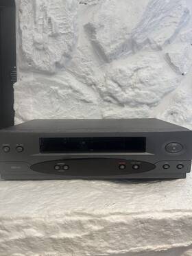 Ge Vg2052 Thomson Consumer Electronics Vcr Video Recorder. For Parts