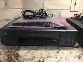 Ge Vg4009 Vcr Video Cassette Recorder Vhs Player 4 Head With Remote - Tested