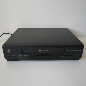 Ge Vg4032 Vcr Model Vhs Player/recorder-made In Japan 1994-tested Works Well