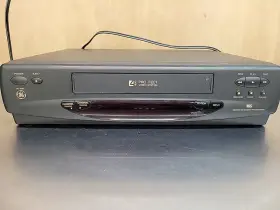 Vg4055 Ge Vg4033 Vcr Profect 4 Head Vhs Player No Remote - Tested Works