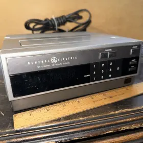 1ctv625 General Electric 1cvt625 Vintage 1984 Portable Vcr Parts Unit Non-working
