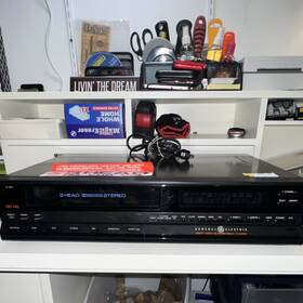 General Electric 9-7675 3-head Hq Vhs Vcr Dolby Stereo Video Cassette Player