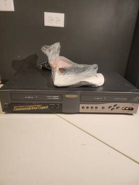 Go Video Dv2110 Dual Deck Vhs Vcr