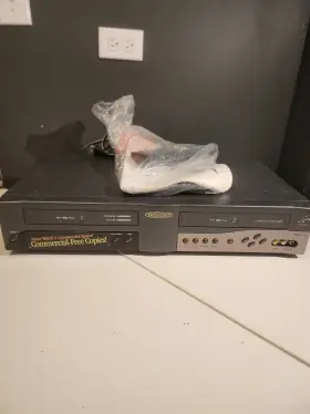 Dv2110 Go Video Dual Deck Vhs Vcr