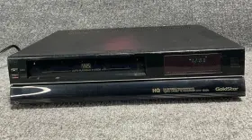 Ghv-1280m Goldstar Gold Star Video Cassette Recorder Vhs Auto Playback System In Black