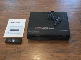 Ghv-1400m Goldstar Gvh-1400m Vhs Player With Quartz Tuning System Inc. Manual And Remote