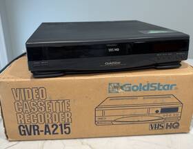 Goldstar Gvr-a215 Vtg Vhs Video Cassette Player With Original Box No Remote