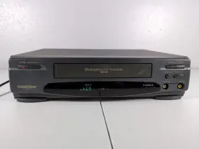 Gvr-d445 Goldstar Gvr-d468 Vcr Vhs Player Recorder - Parts/repair See Video