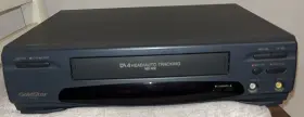 R-b42m Goldstar Vcr - Read For Parts