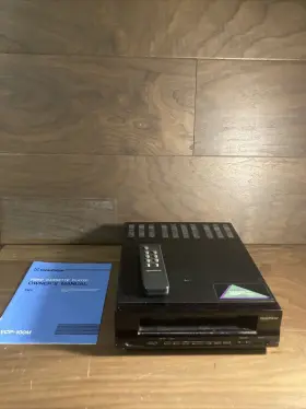 Vcp-100m Goldstar Vhs Player Vcr -for Parts Only With Remote Manual