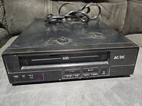 Goldstar Vcp-4200m Vhs Video Cassette Player Ac/dc Vintage Vcp 4200m - For Part/repair