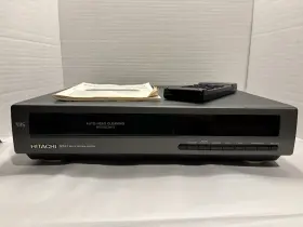 Vt-m161 Hitachi M161 Vcr Vhs Player Model # With Remote Movie Return Switch