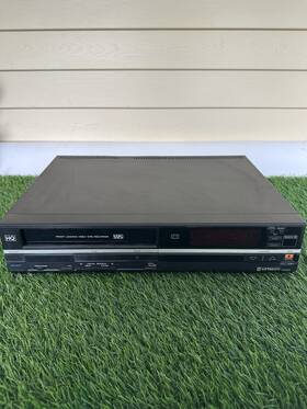Hitachi Vt-1005a Vcr Used Vintage Classic Collect Display