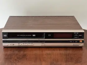Vt-1100ar Hitachi Vintage Very Rare Video Deck Wood Grain Vtg Read Description