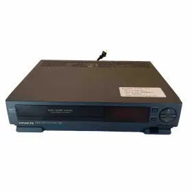 Vt-f370a Hitachi Vcr 4-head Vhs - For Parts Or Repair No Remote
