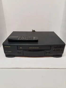 Vt-f600a Hitachi Vcr Video Cassette Recorder Vhs Player With Remote Tested