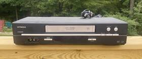 Hitachi Vt-fx695 Vhs Vcr 4 Head Hi-fi Stereo Player Recorder No Remote Works