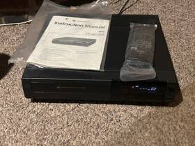 Hitachi Vt-m132a Vintage Vcr Vhs Recorder 4 Head Vtm132a W Original Remote And Manual
