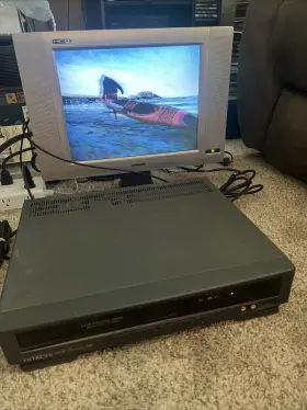 Vt-m181a Hitachi Vhs Player Vcr Tested And Working - No Remote Vt-m181a Hitachi Vhs Player Vcr Tested And Working - No Remote