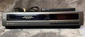 Vt-m250a Hitachi Vhs Player Model # Da4 Head Black With Remote Tested/works