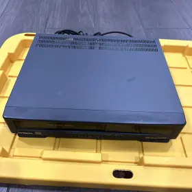 Vt-m265a Hitachi Vcr Vhs Player Only Vt-m265a Hitachi Vcr Vhs Player Only