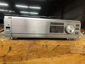 Br-s378u Jvc S-vhs Hi-fi Vcr As Is For Parts/repair With Remote
