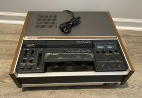 Cr-6060u Jvc Vintage Professional Video Cassette Recorder - Powers On Sold As Is